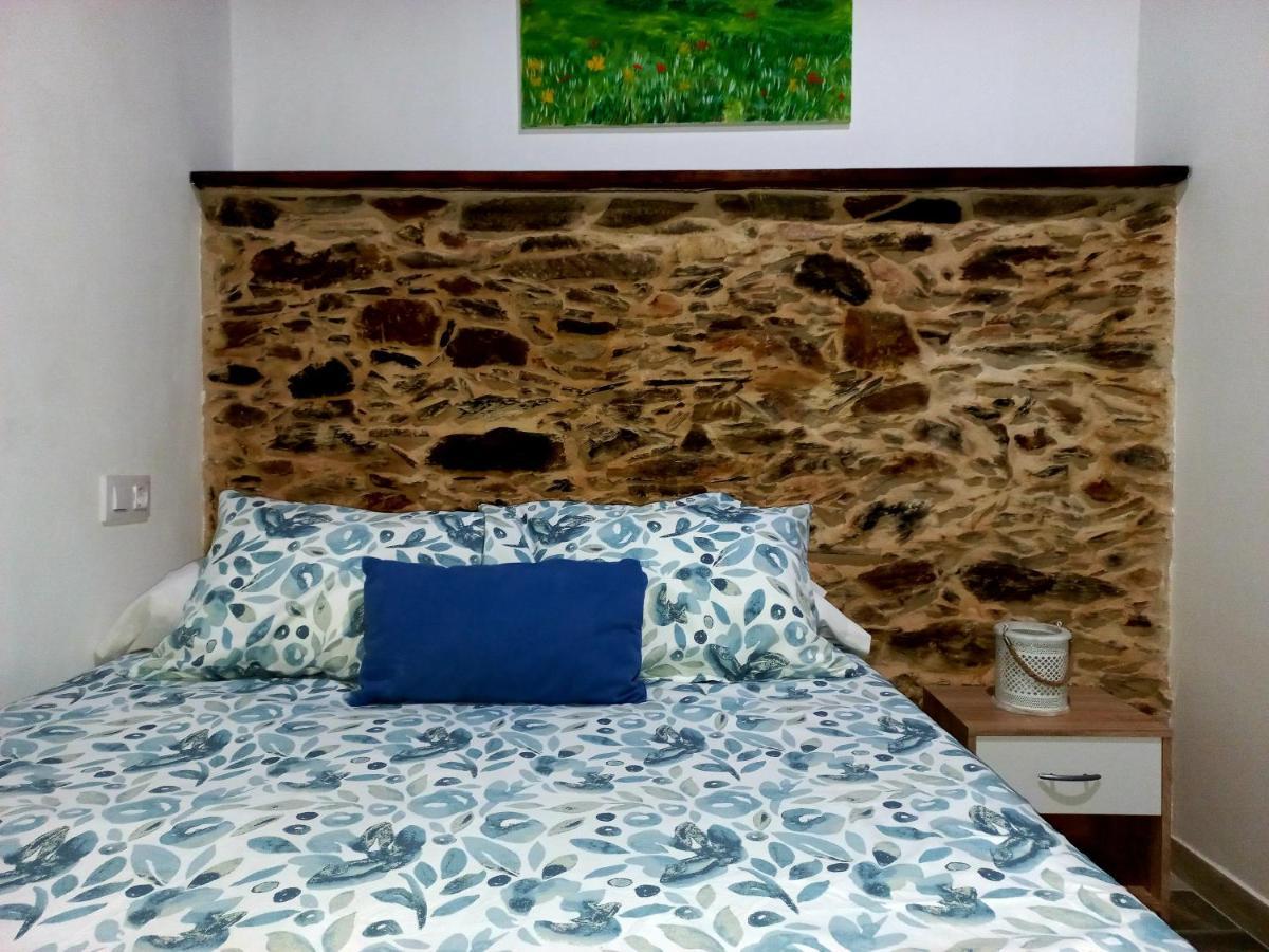 Apartamentos Callampa Torrejón el Rubio Pokoj fotografie