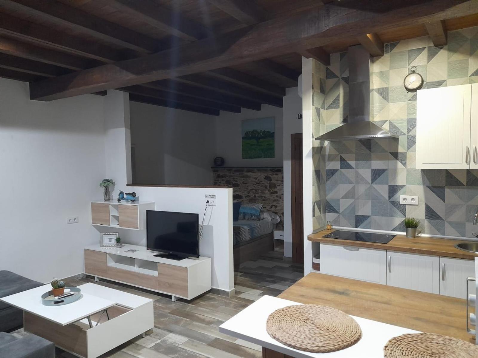 Apartamentos Callampa Torrejón el Rubio Exteriér fotografie